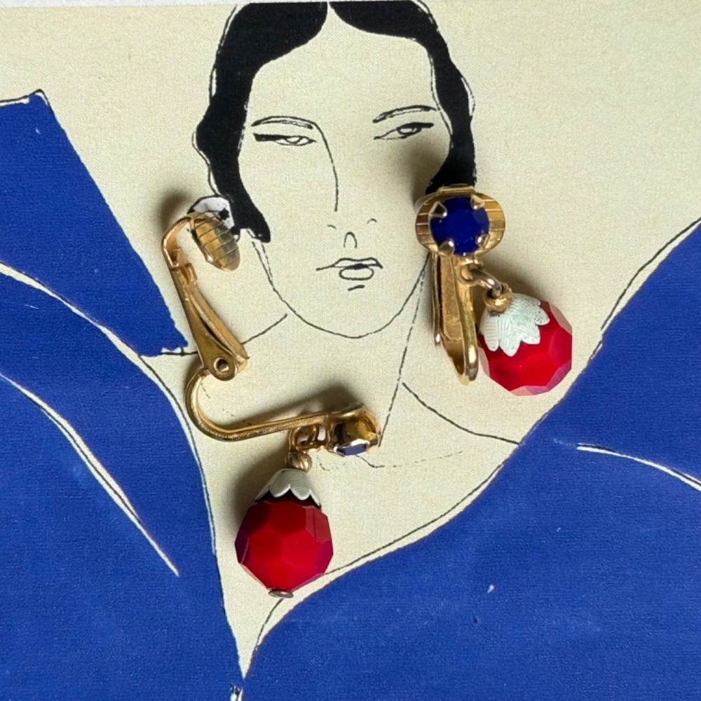 HANDMADE VINTAGE Earrings Patriotic Beaded Dangle Small Clip Red White Blue Gold - Picture 4 of 5
